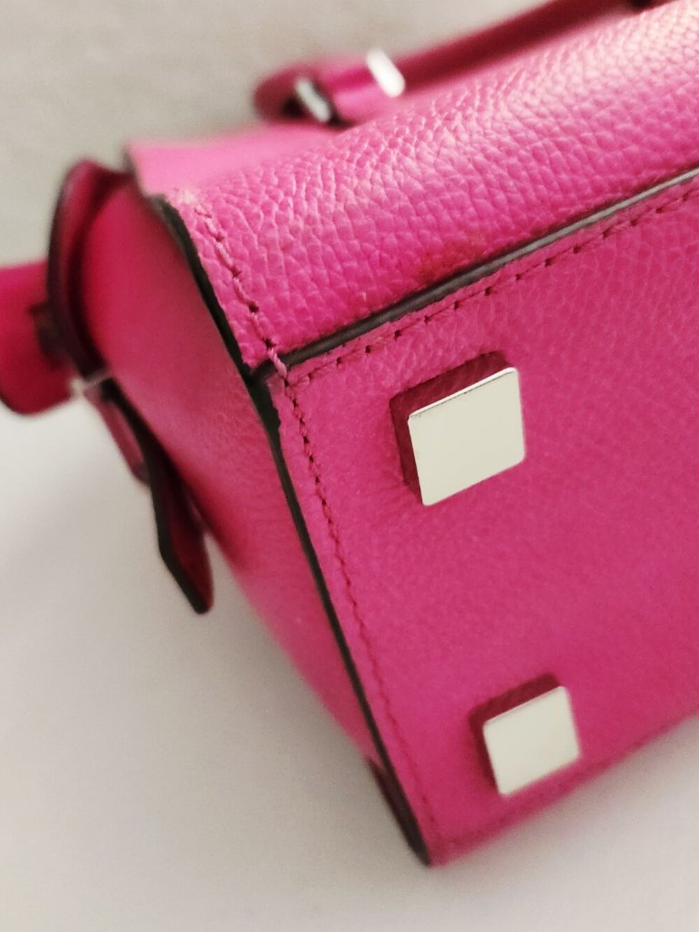 Like New Michael Kors Rasberry Pink Shoulder/Crossbody Bag Purse - Picture 11 of 16